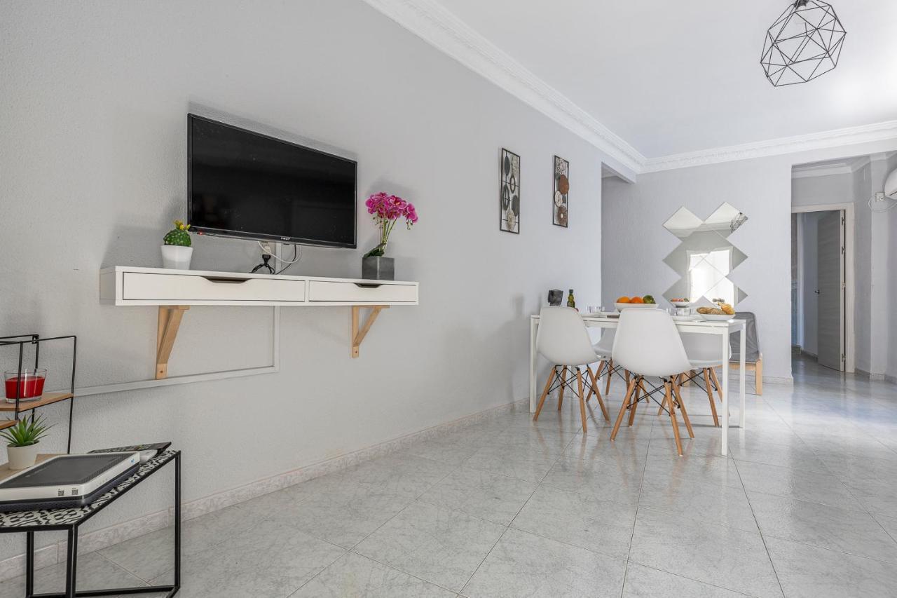 Pureza Dreams De Sevilla Oasis En Triana Exterior foto