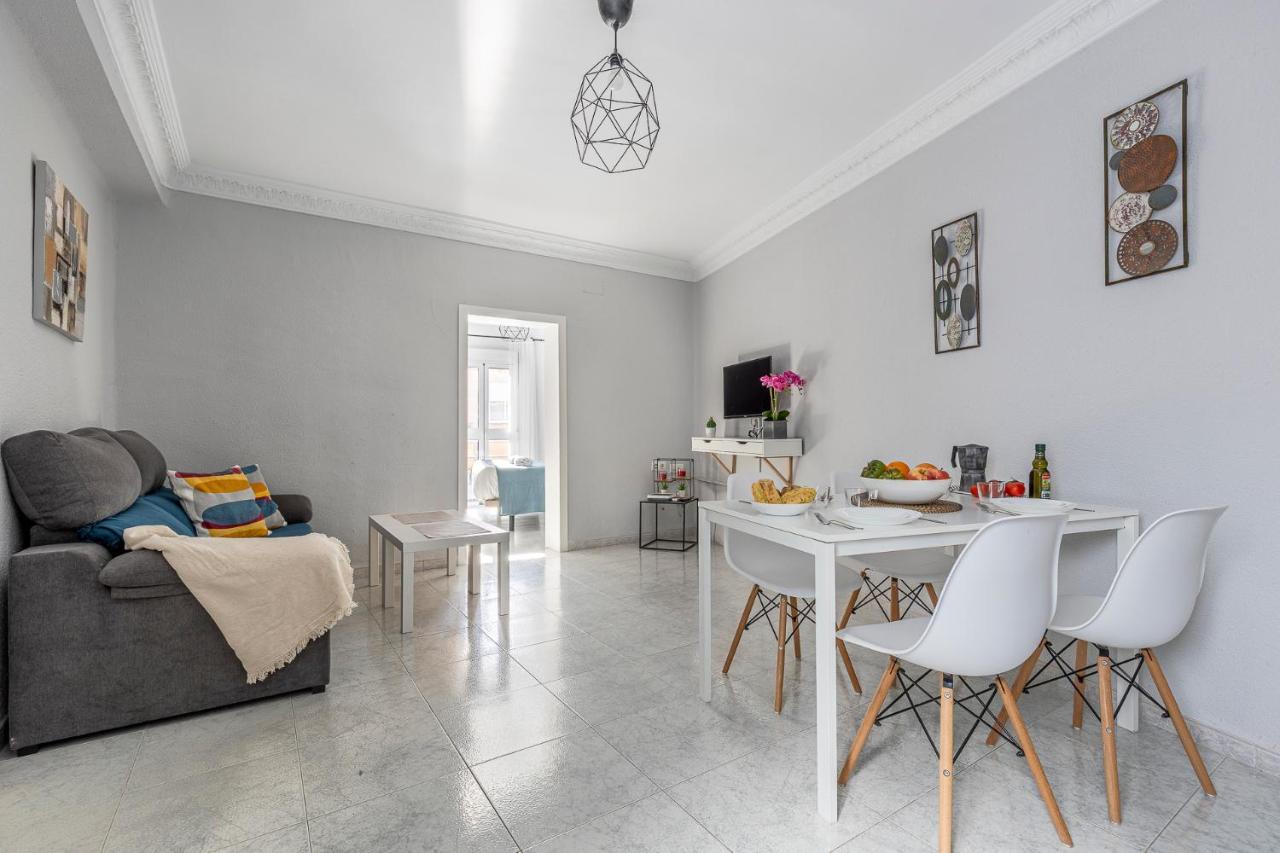 Pureza Dreams De Sevilla Oasis En Triana Exterior foto